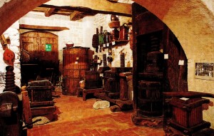 Museo della nostra terra, civiltà contadina con attrezzi per il lavoro dei contadini