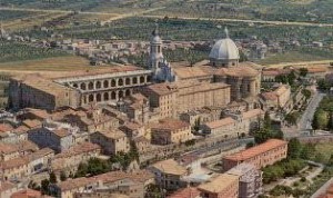 Veduta aerea della Santa casa di Loreto