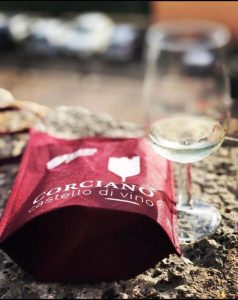 Calice e porta calice per Corciano Castello Di Vino